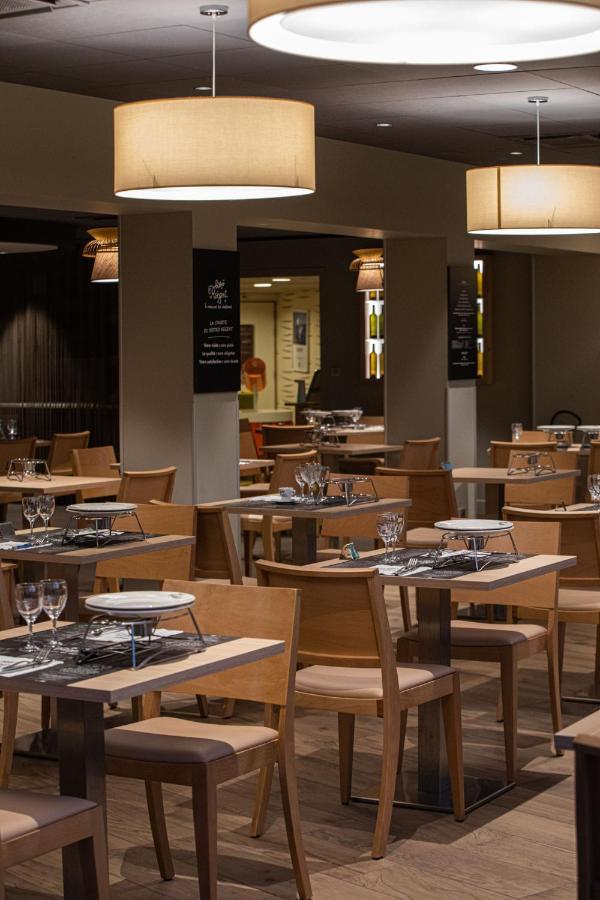 Ibis Styles Clermont-Ferrand Aeroport Otel Dış mekan fotoğraf