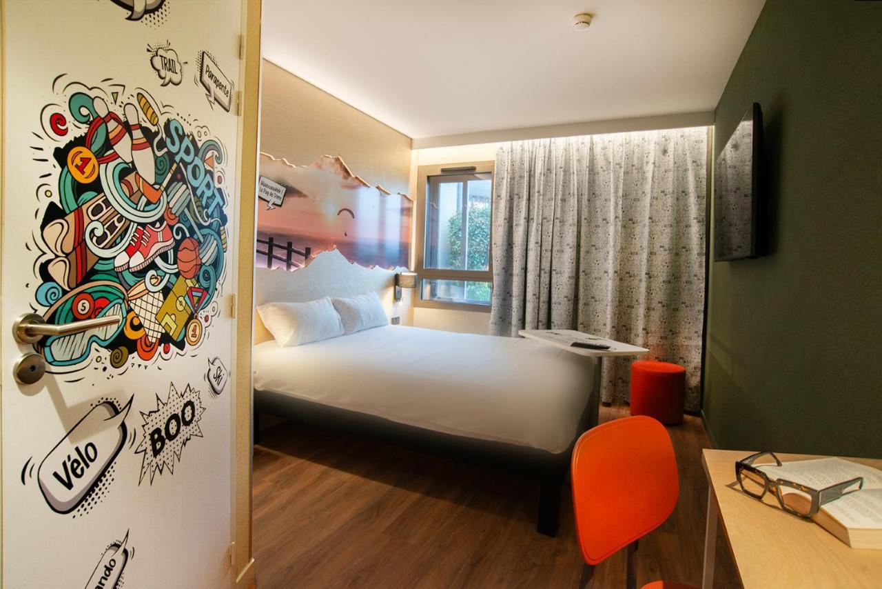 Ibis Styles Clermont-Ferrand Aeroport Otel Dış mekan fotoğraf