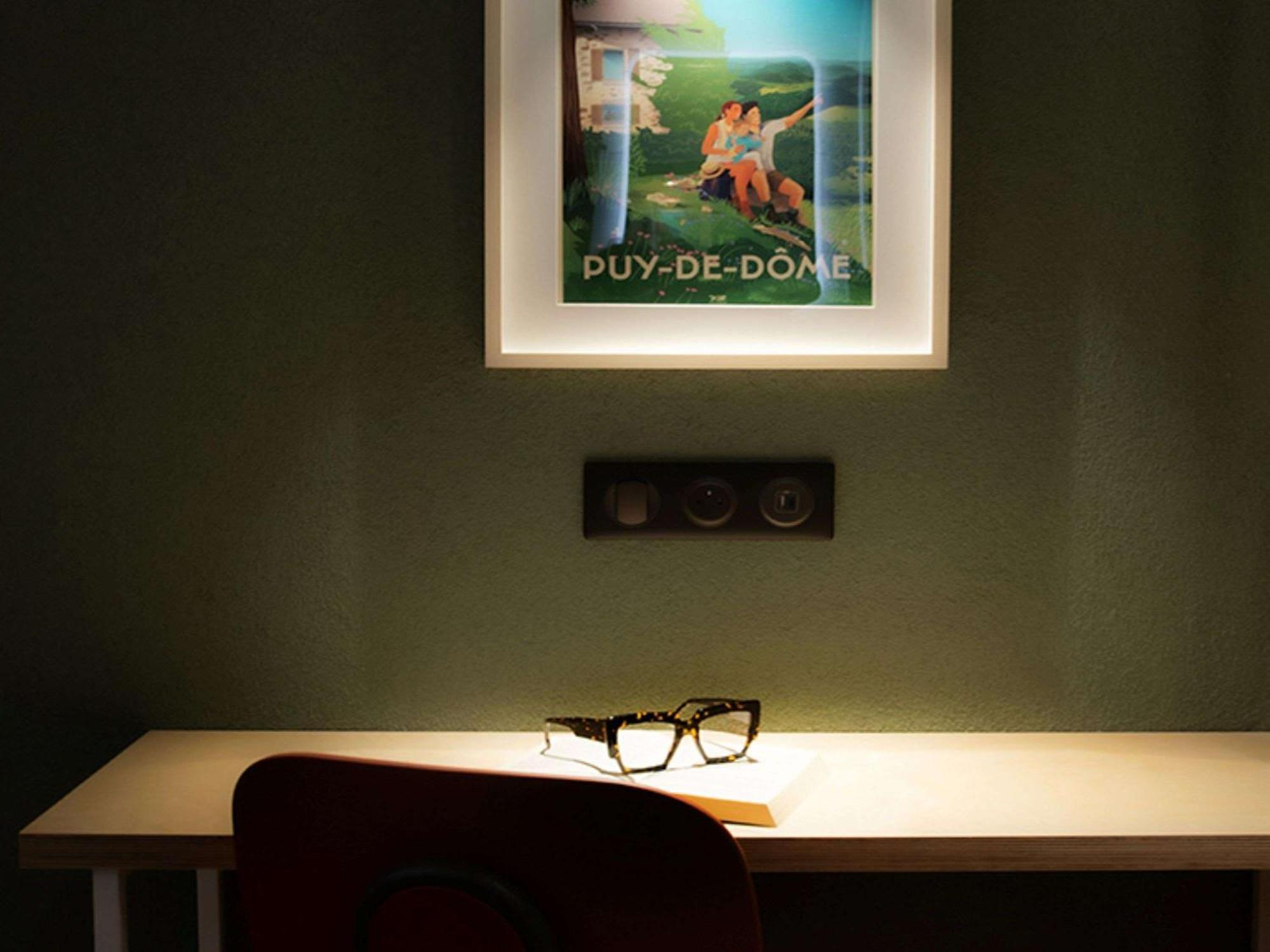 Ibis Styles Clermont-Ferrand Aeroport Otel Dış mekan fotoğraf